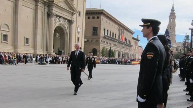 El delegado del Gobierno en Aragón durante los actos del Día del patrón de la Policía.