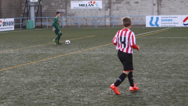 Uno de los entrenamientos del Athletic en Oyón.