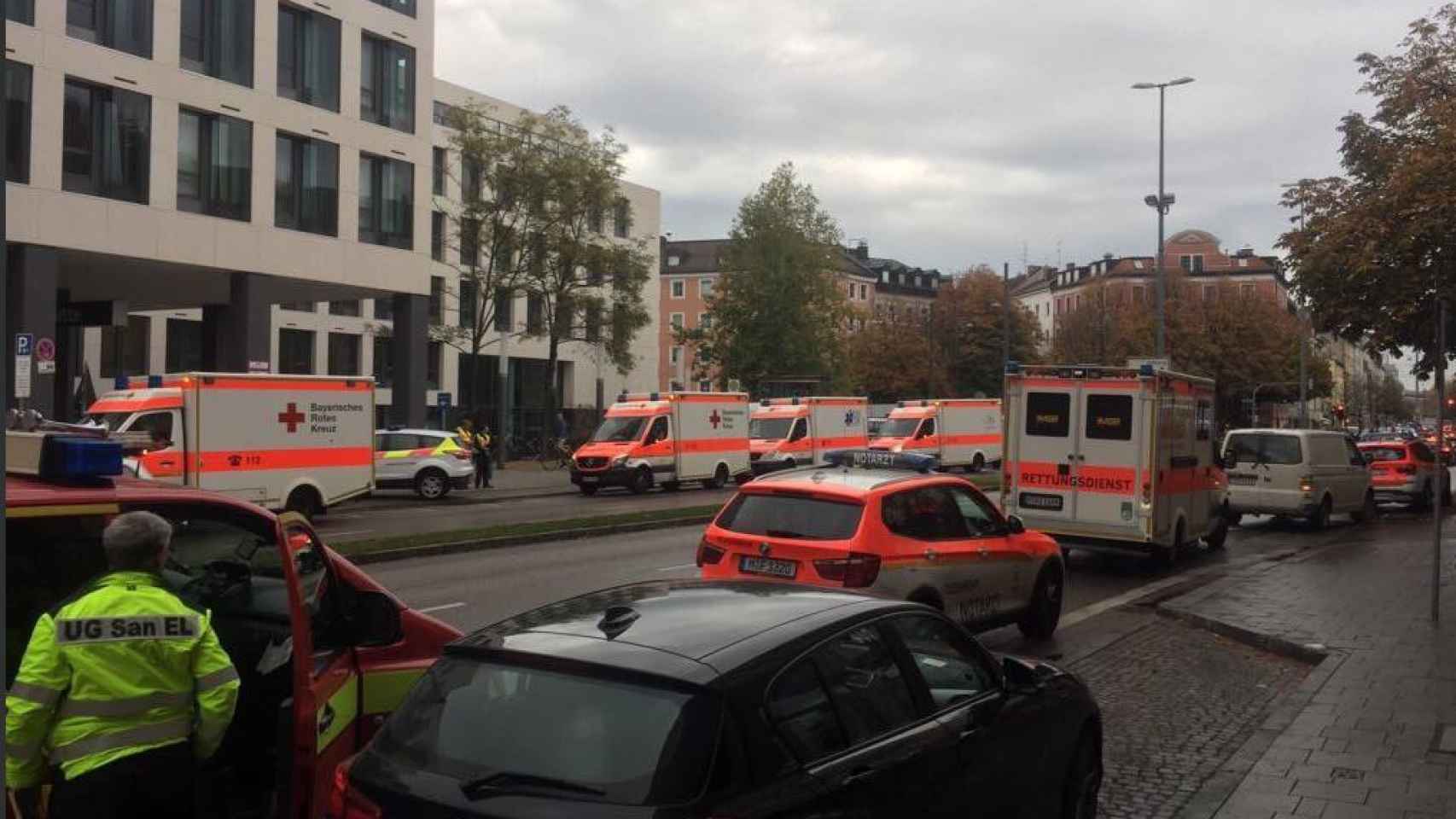 Un hombre apuñala a varias personas en Múnich y se da a la fuga