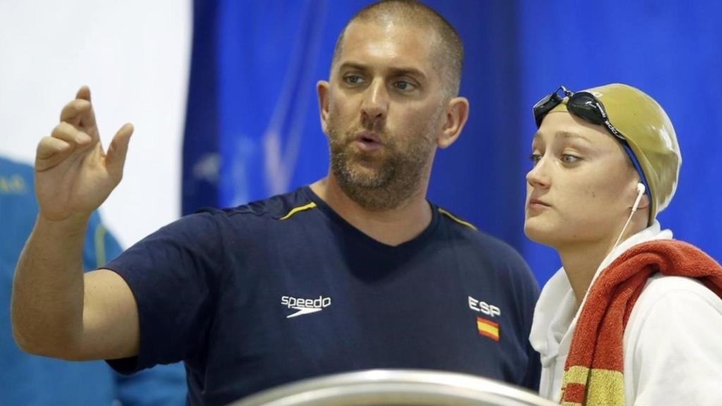 Mireia Belmonte con Fred Vergnoux, su entrenador.