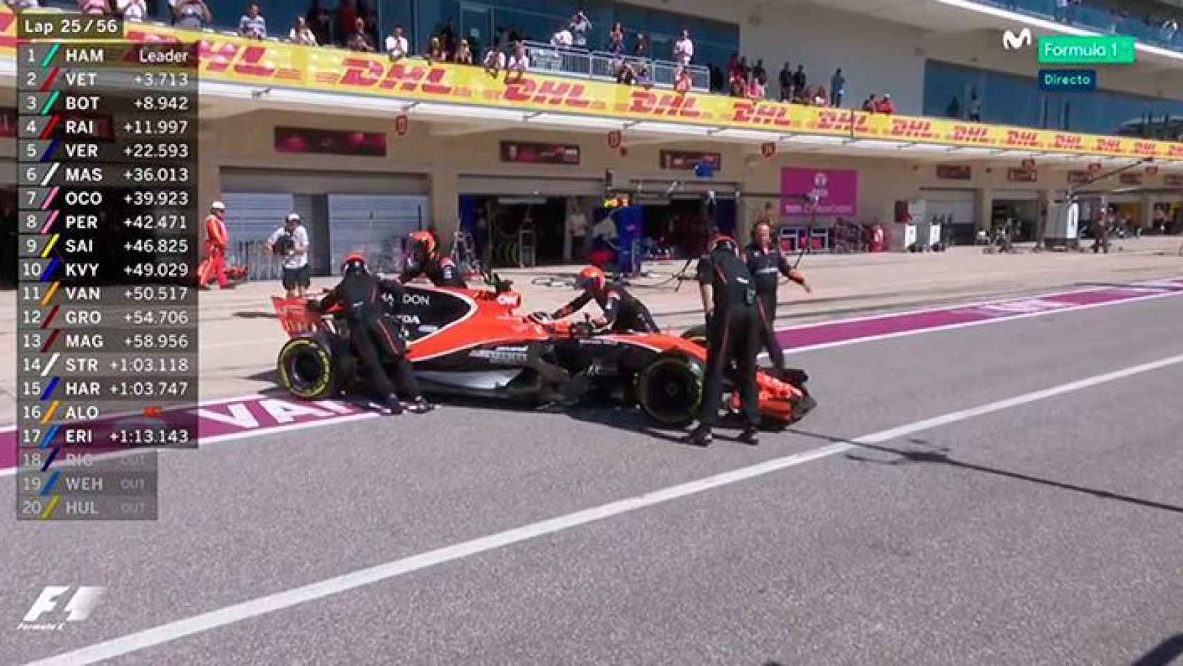 Fernando Alonso abandona en boxes.