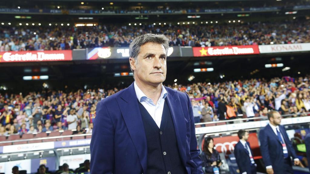 Míchel, en el Camp Nou, antes del partido Barcelona - Málaga.