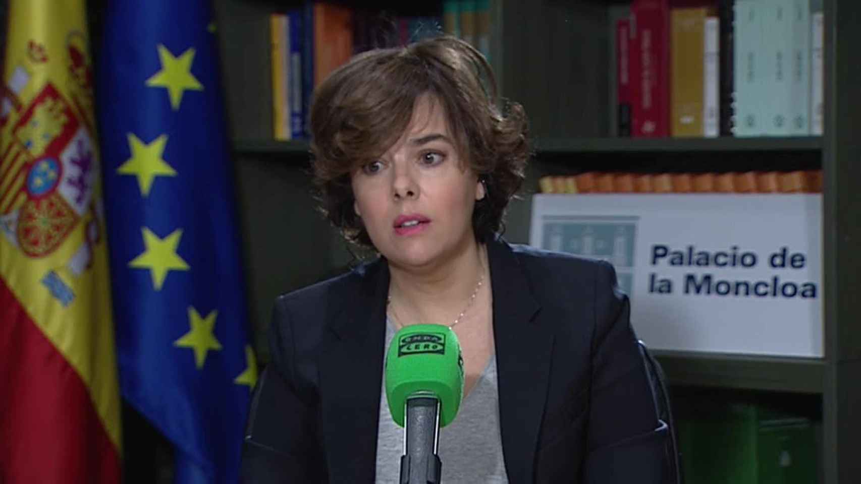 Soraya Sáenz de Santamaría durante la entrevista