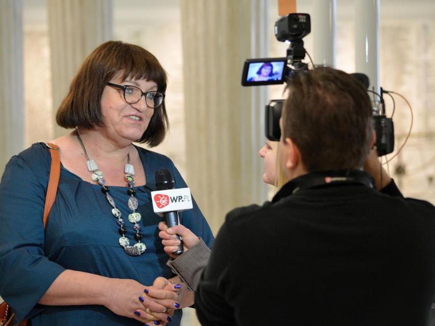 AnnaGrodzka en el Parlamento.