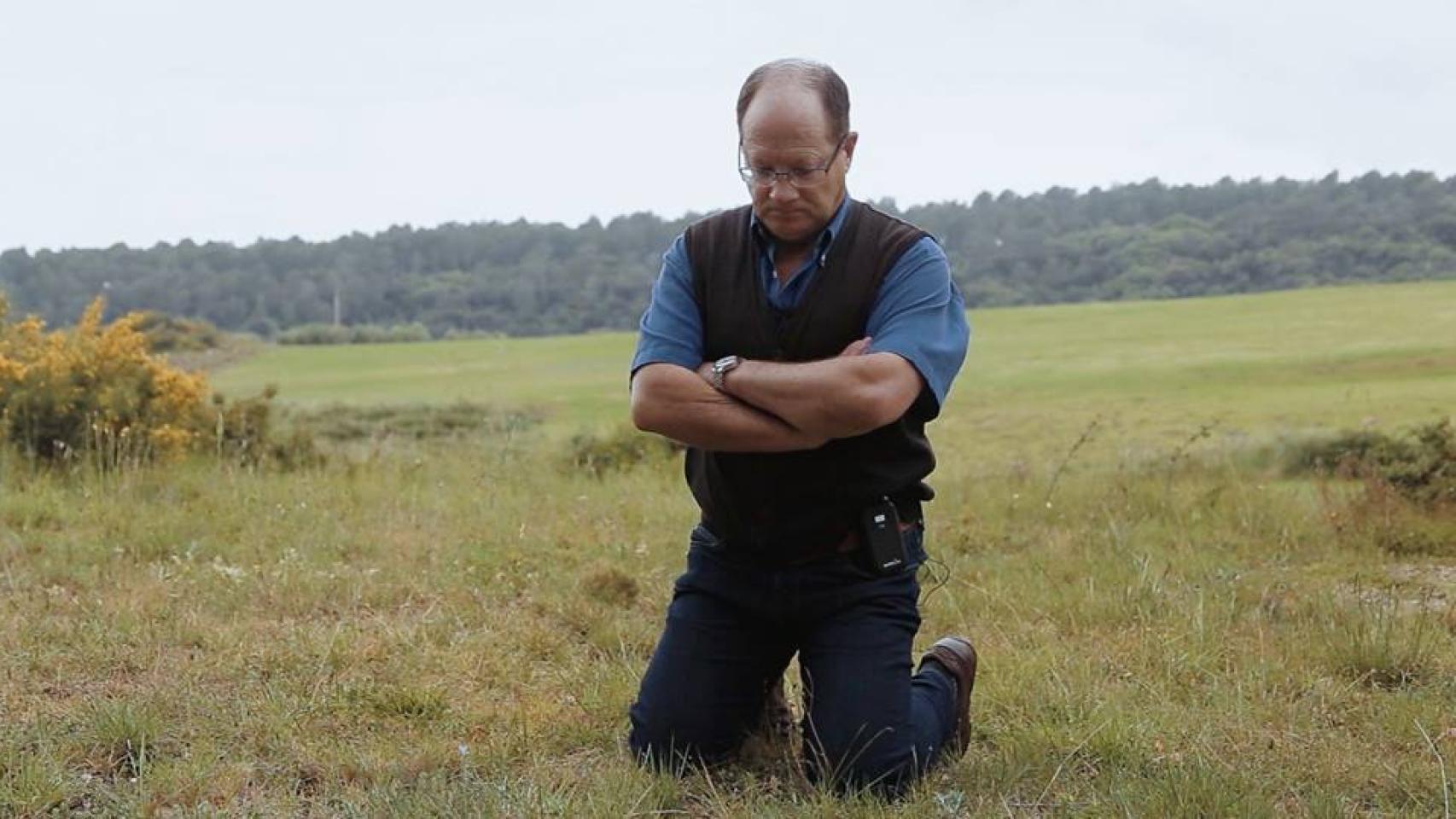 Benitez, el profesor que abusó de decenas de niños en un fotograma del documental.