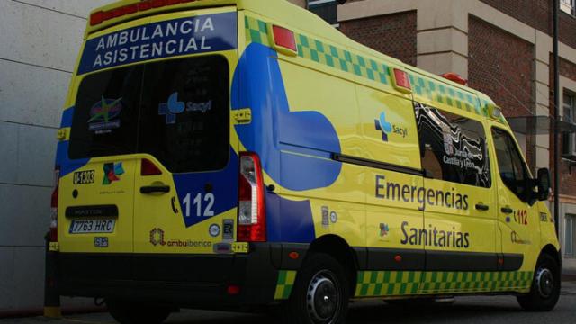 Imagen de archivo de una ambulancia Soporte Vital Básico Sacyl