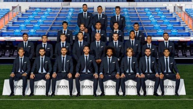 La plantilla del Madrid con los trajes. Foto hugoboss.com