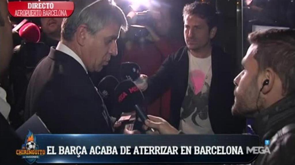 Jordi Mestre hablando con Ignacio Miguélez. Foto: Twitter (@elchiringuitotv)