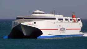 Embarcación de Transmediterránea.