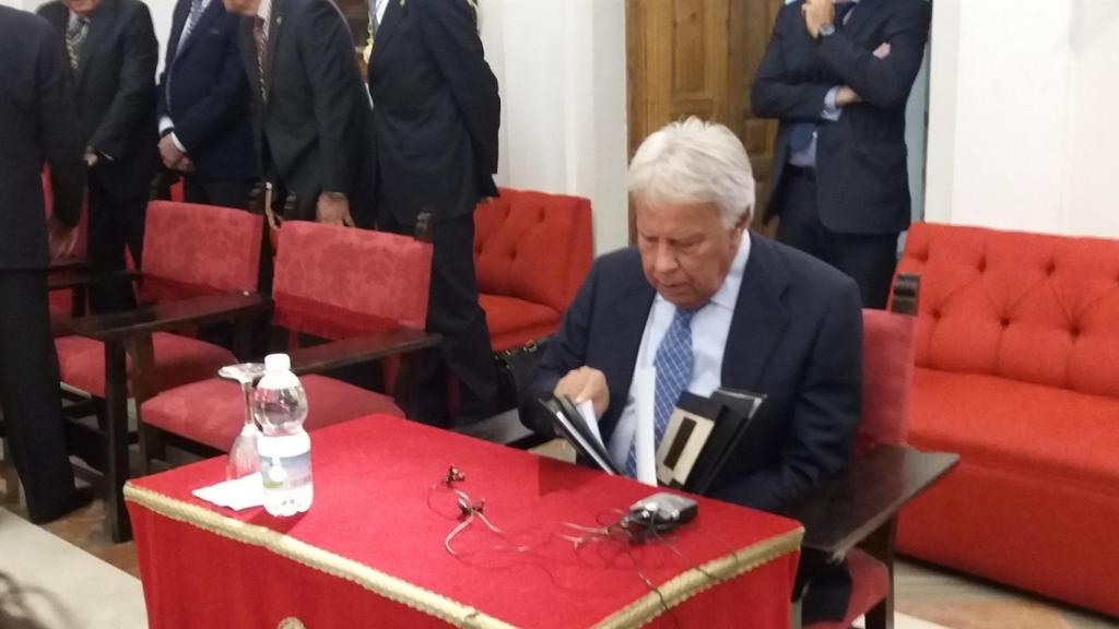 Felipe González, al término de la conferencia.