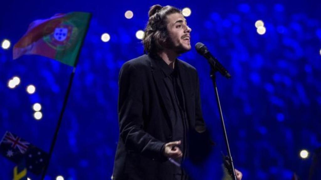 Salvador Sobral, conectado a un corazón artificial a la espera de un transplante