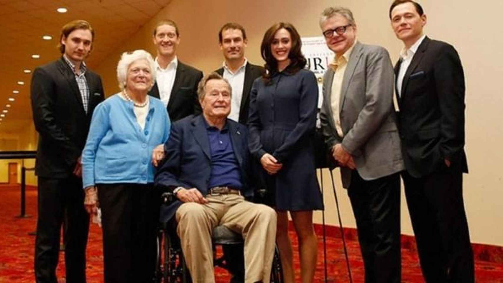 El encuentro entre George Bush y Heather Lind en 2014.