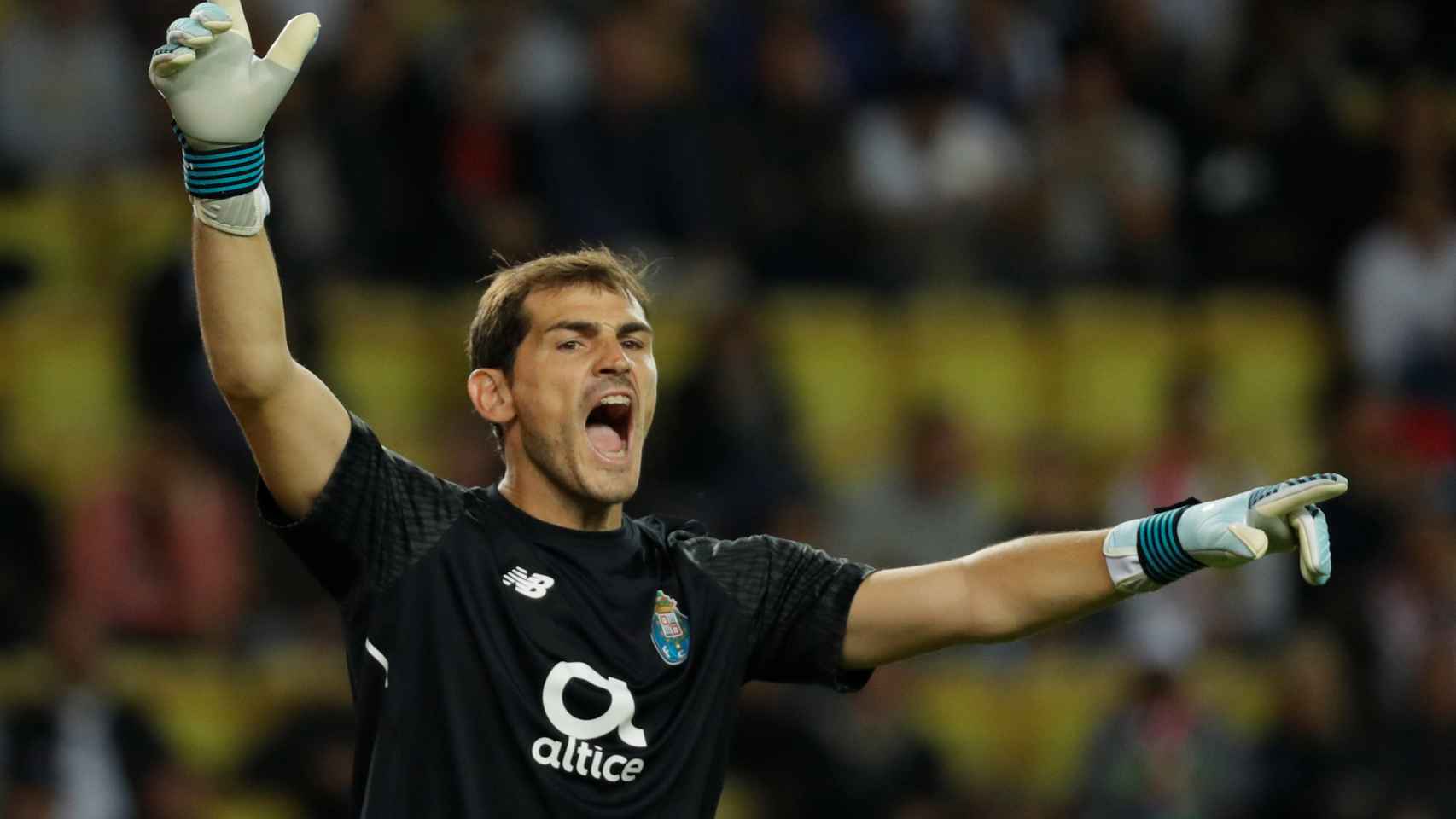 Iker Casillas en un partido de Champions esta temporada.