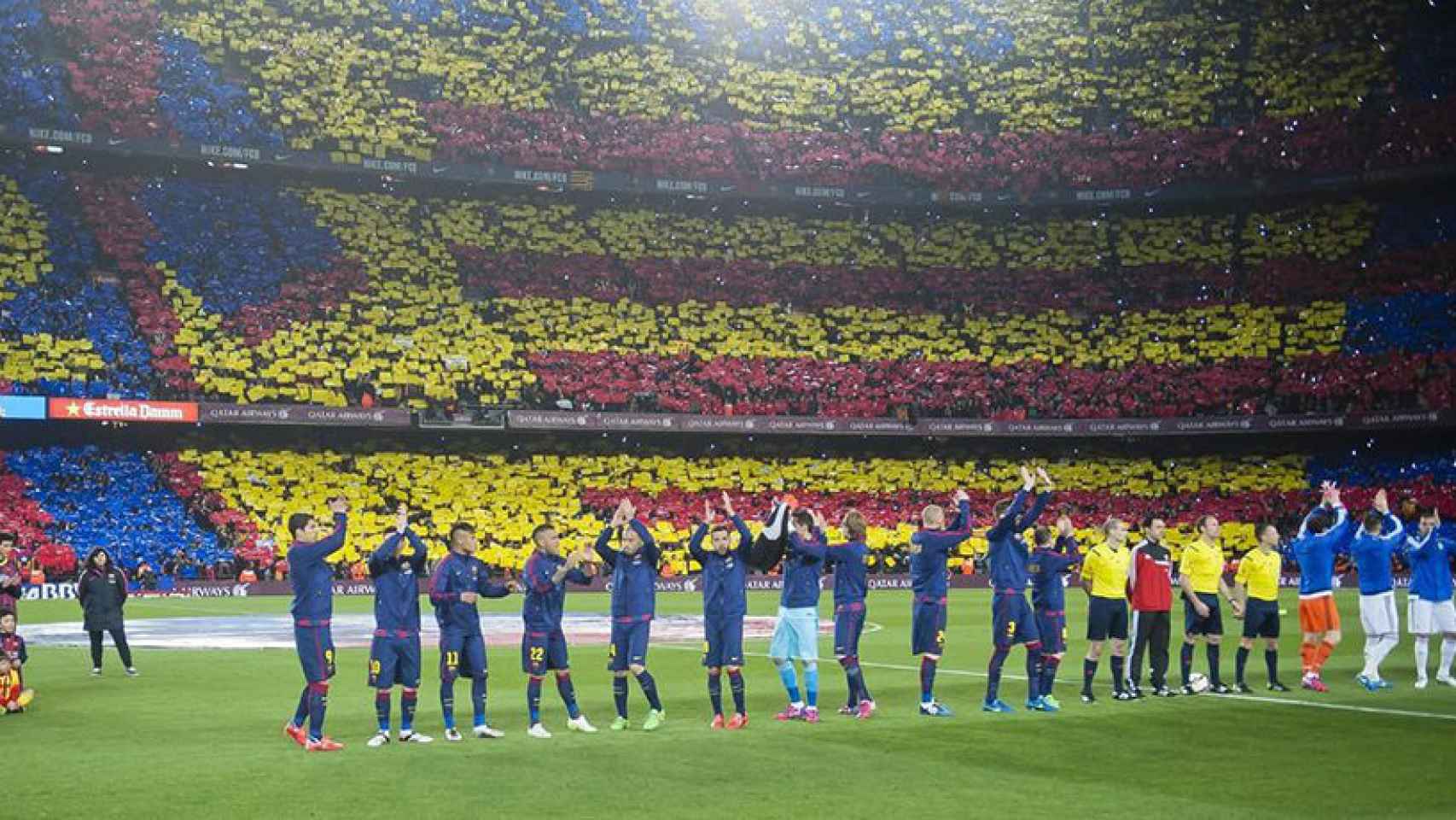 Mosaico con la bandera catalana en el Camp Nou