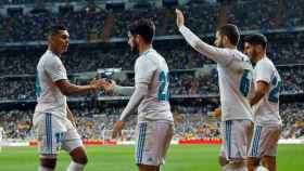 El Real Madrid celebra en el Bernabéu