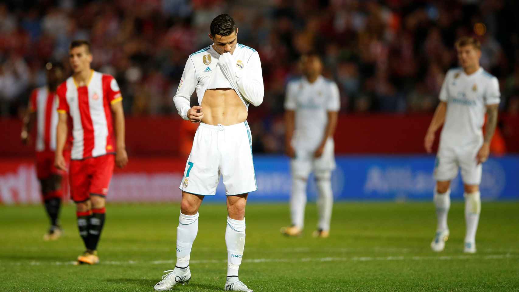 Cristiano Ronaldo, cabizbajo, en el Girona - Real Madrid.