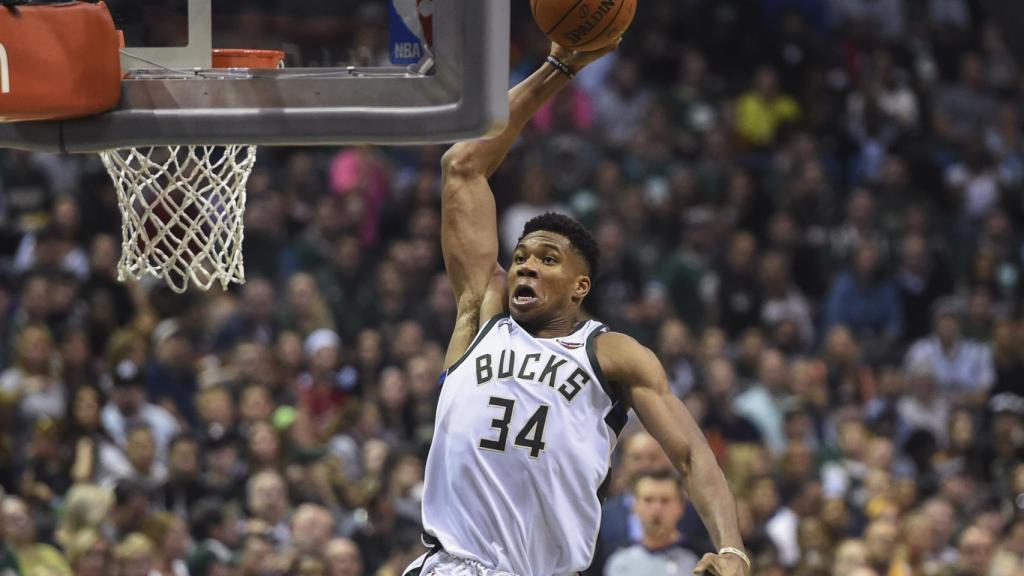 Giannis Antetokounmpo, en un partido de la NBA.