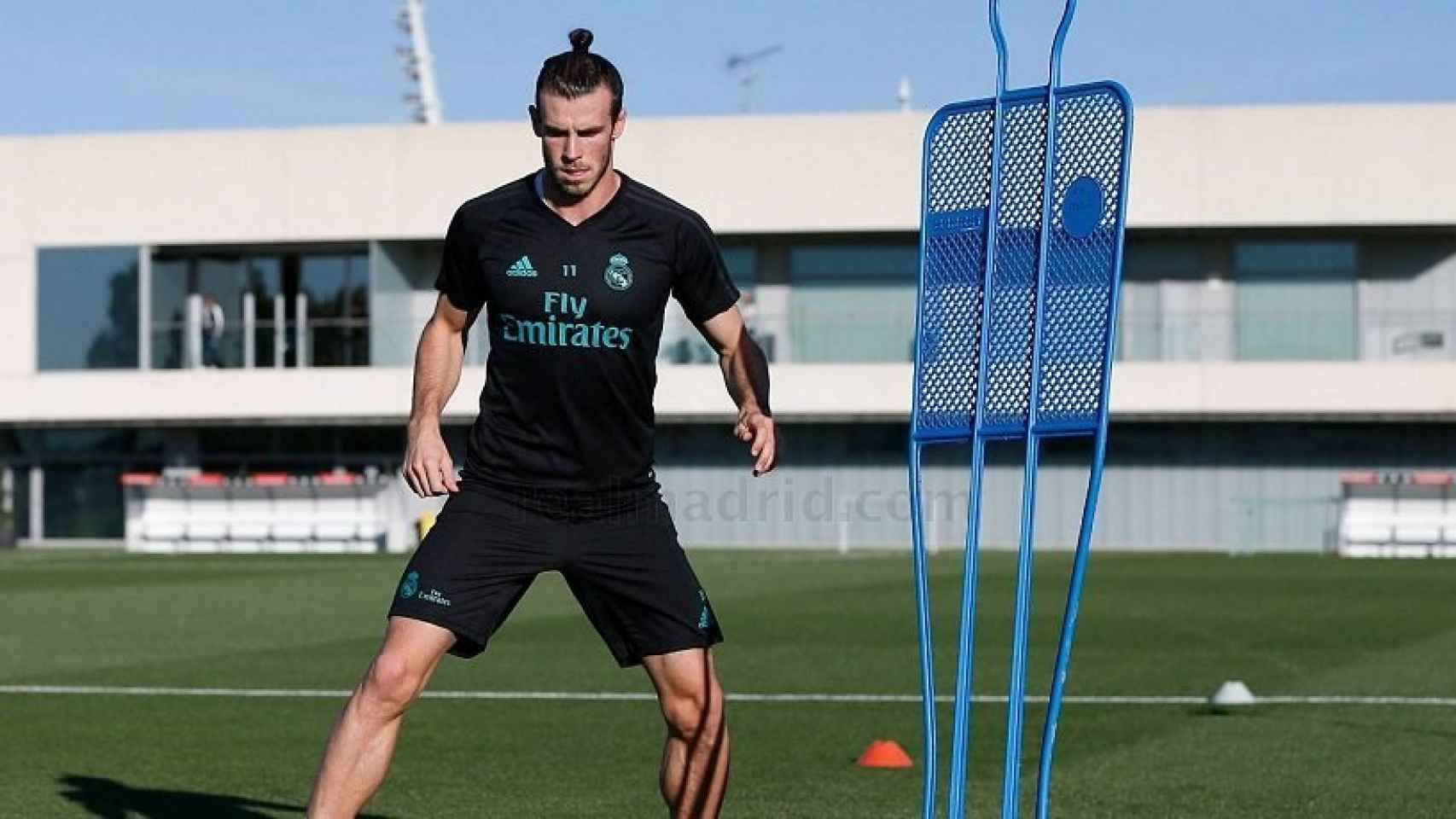 Bale continúa con su trabajo personal