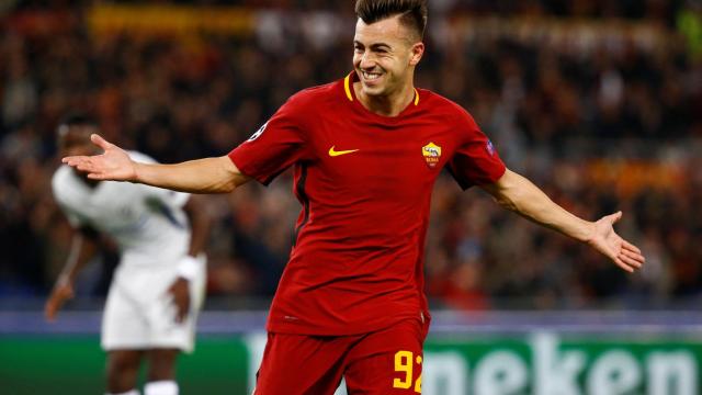 El Shaarawy celebra un gol de la Roma al Chelsea.