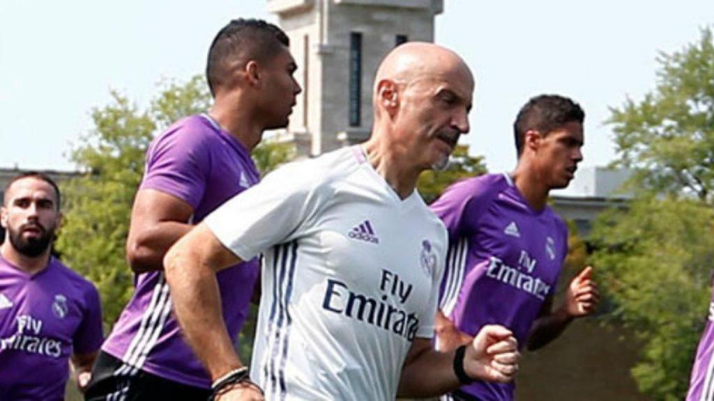 Pintus, con la plantilla del Madrid en un entrenamiento