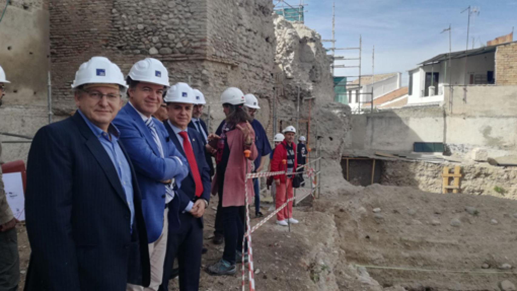 Image: Hallan tramos desconocidos de muralla íbera, romana y medieval en el Albaicín de Granada