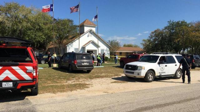 Imagen del exterior de la iglesia de Sutherland Springs.