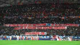La pancarta de los ultras del Olympique de Marsella contra Evra.