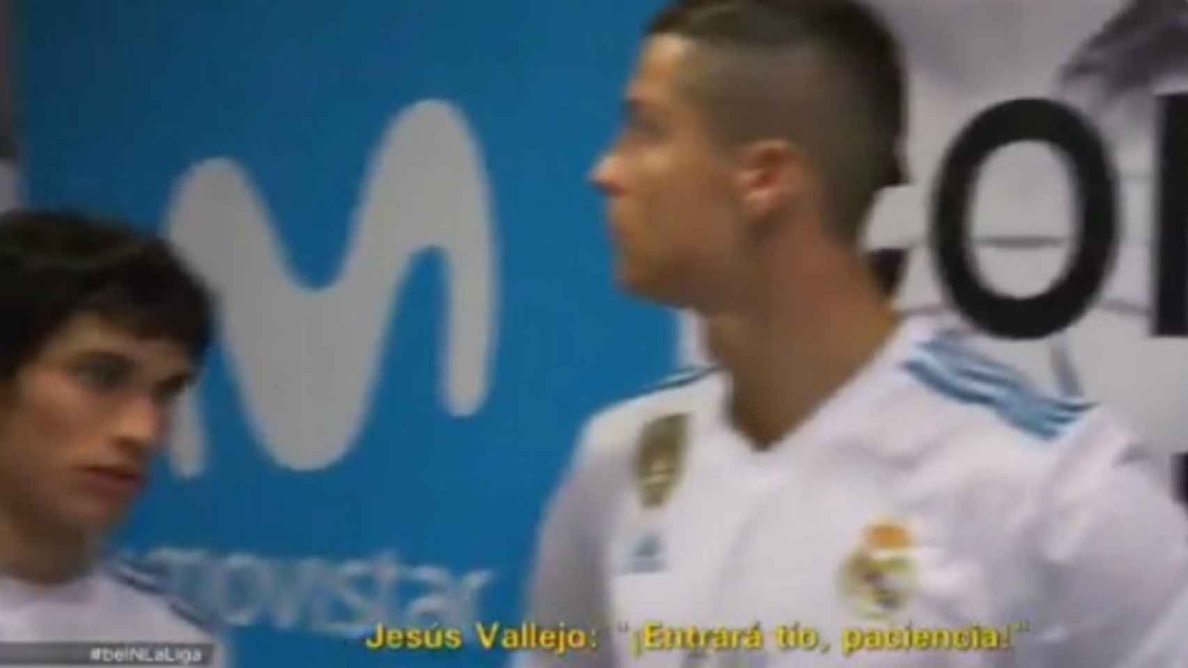 Jesús Vallejo anima a Cristiano Ronaldo ante la falta de gol del portugués. Foto: Twitter (@beINSPORTSes)