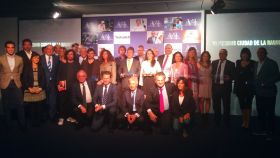 Foto de familia de todos los premiados en Ciudad de la Raqueta.