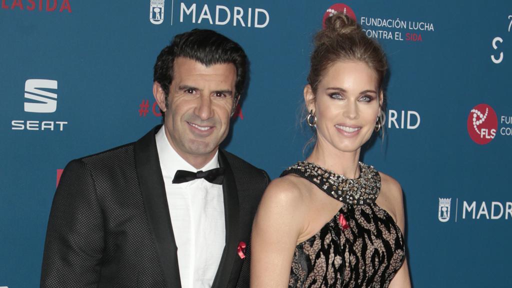 Helen y Luis Figo posando en un photocall.