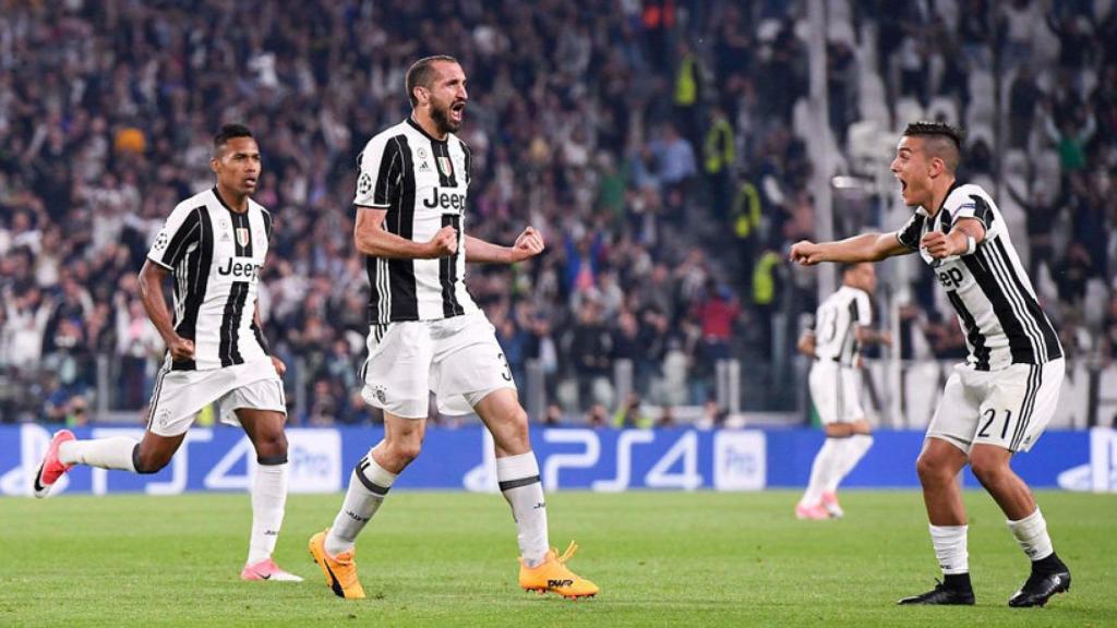 Chiellini celebrando el tercer gol ante el Barcelona. Foto: Twitter (@Juventusfc)