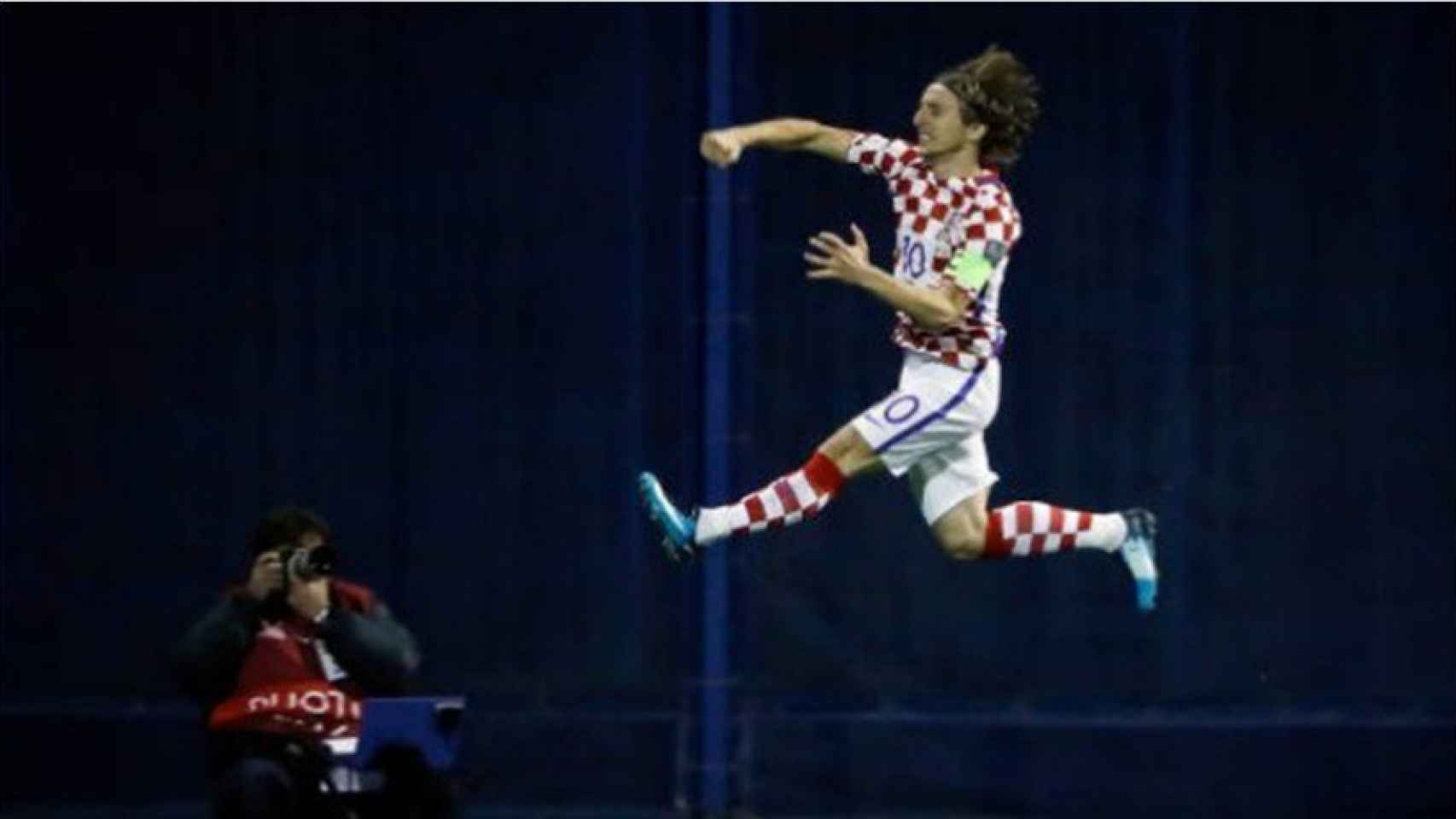 Modric celebra su gol ante Grecia. Foto: Twitter (@chirichampions)