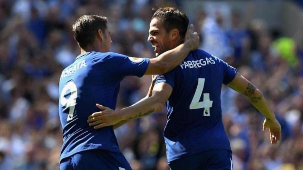 Morata y Fàbregas celebran. Foto Twitter (@cesc4official)