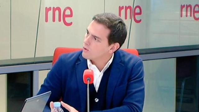 Albert Rivera durante la entrevista en RNE