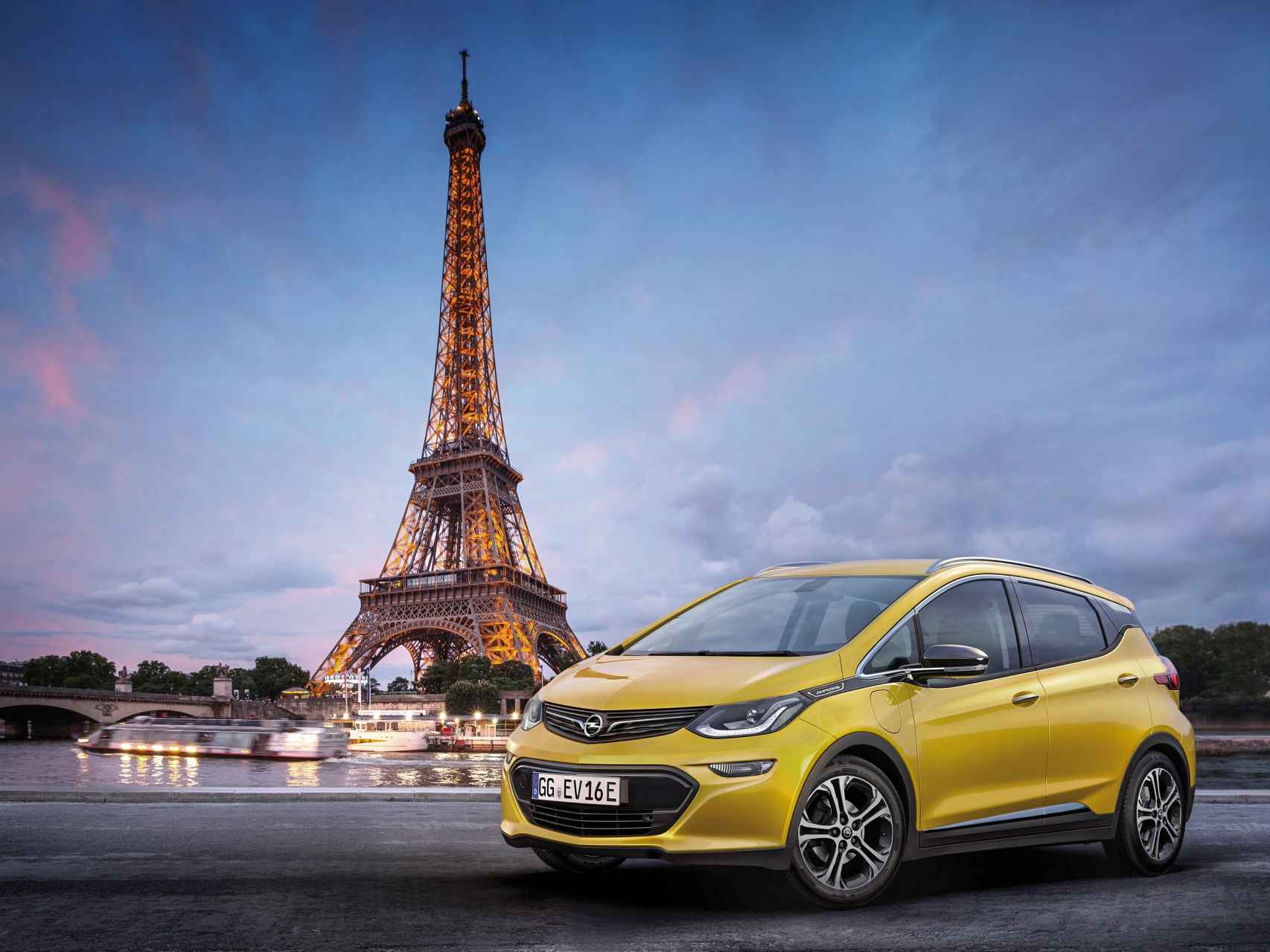 Opel-Ampera-e-Paris-302756%20(1)