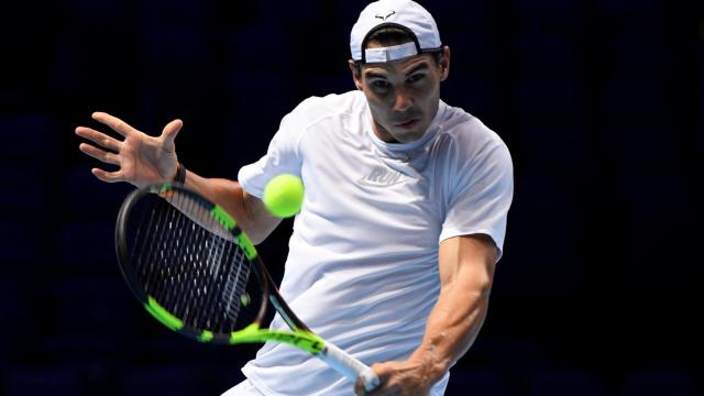 Nadal, durante su entrenamiento del sábado con Zverev.