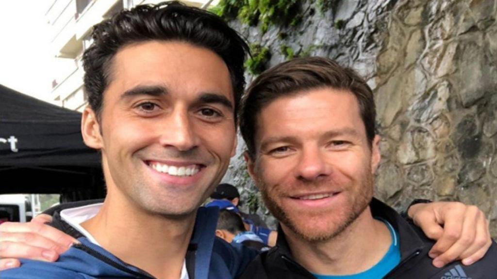 Arbeloa y Xabi Alonso antes de correr la Behobia-San Sebastián. Foto: Twitter (@bestofyou)