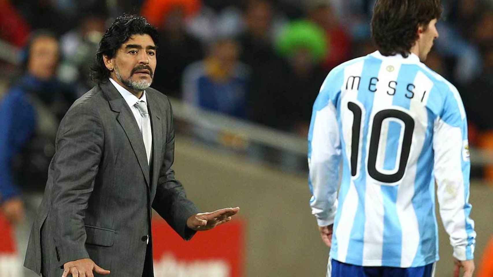 Diego Armando Maradona en su etapa como seleccionador argentino.