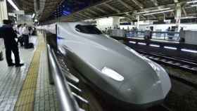 Una compañía de tren en Japón se disculpa por salir 20 segundos antes