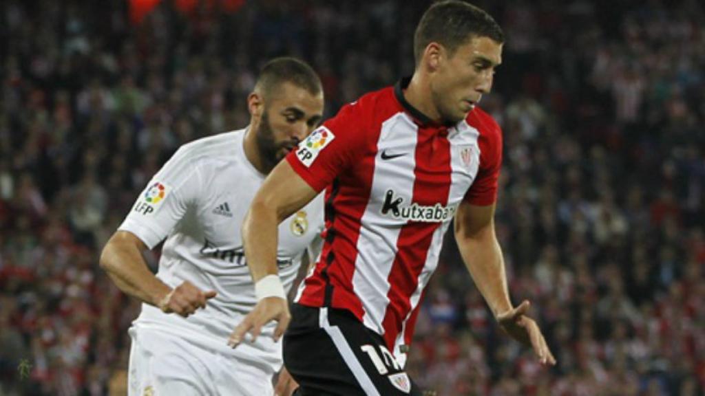 De Marcos y Karim Benzema   Foto: athletic-club.eus