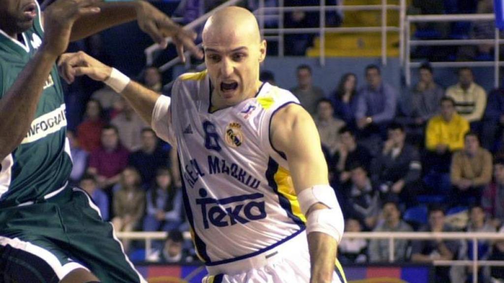 Sasha Djordjevic en un partido con el Real Madrid.