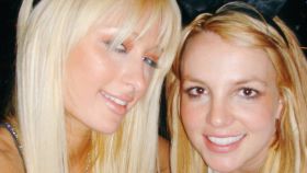 Paris Hilton y Britney Spears se atribuyen la invención del selfie