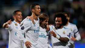 Lucas, Marcelo y Cristiano felicitan a Modric por su gol