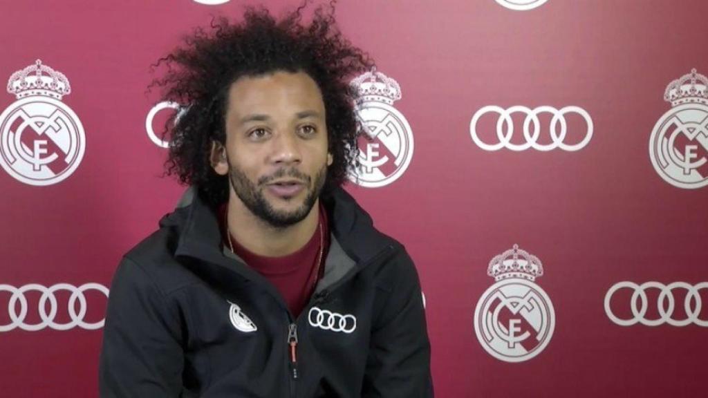 Marcelo, durante la entrega de los Audi a la plantilla