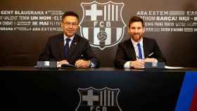 Leo Messi firma su renovación con el FC Barcelona. Foto: fcbarcelona.es