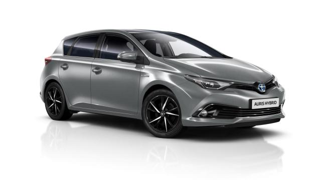 toyota lanza el Auris 2018 y actualiza su compacto más conocido