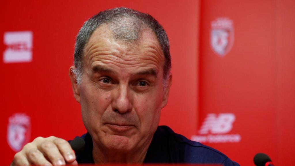 Marcelo Bielsa, durante una rueda de prensa con el Lille.