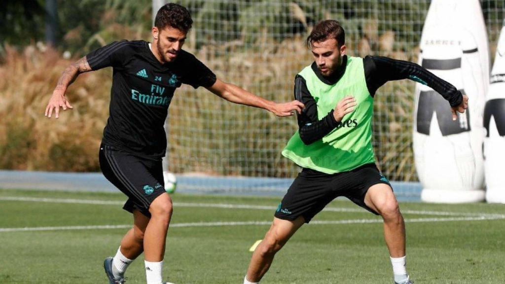 Ceballos y Borja Mayoral se disputan el esférico