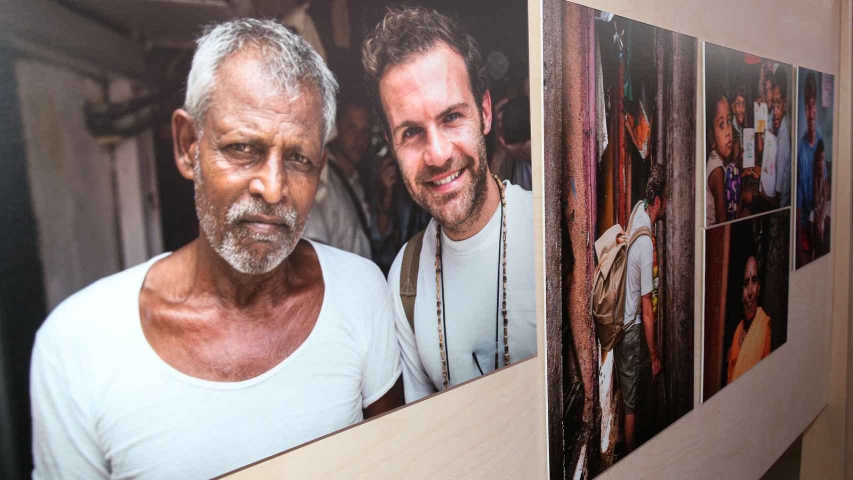Fotografías de la exposición de Juan Mata sobre su viaje solidario a la India