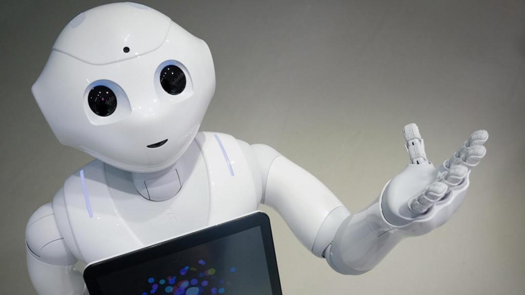 Pepper, el nuevo asistente robótico de Lopesan